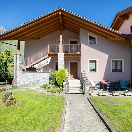 Civico 60 In Valle D'aosta Apartment *