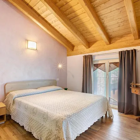 Civico 60 In Valle D'aosta Apartment Arliod