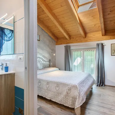 Civico 60 In Valle D'aosta Apartment Arliod