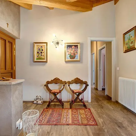 Apartment Civico 60 In Valle D'aosta Arliod