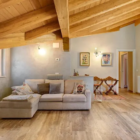 Civico 60 In Valle D'aosta Apartment Arliod