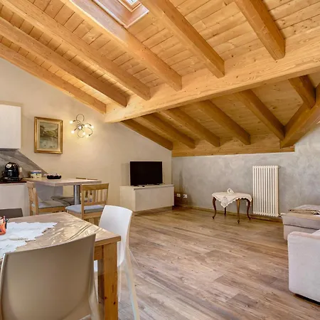 Apartment Civico 60 In Valle D'aosta Arliod